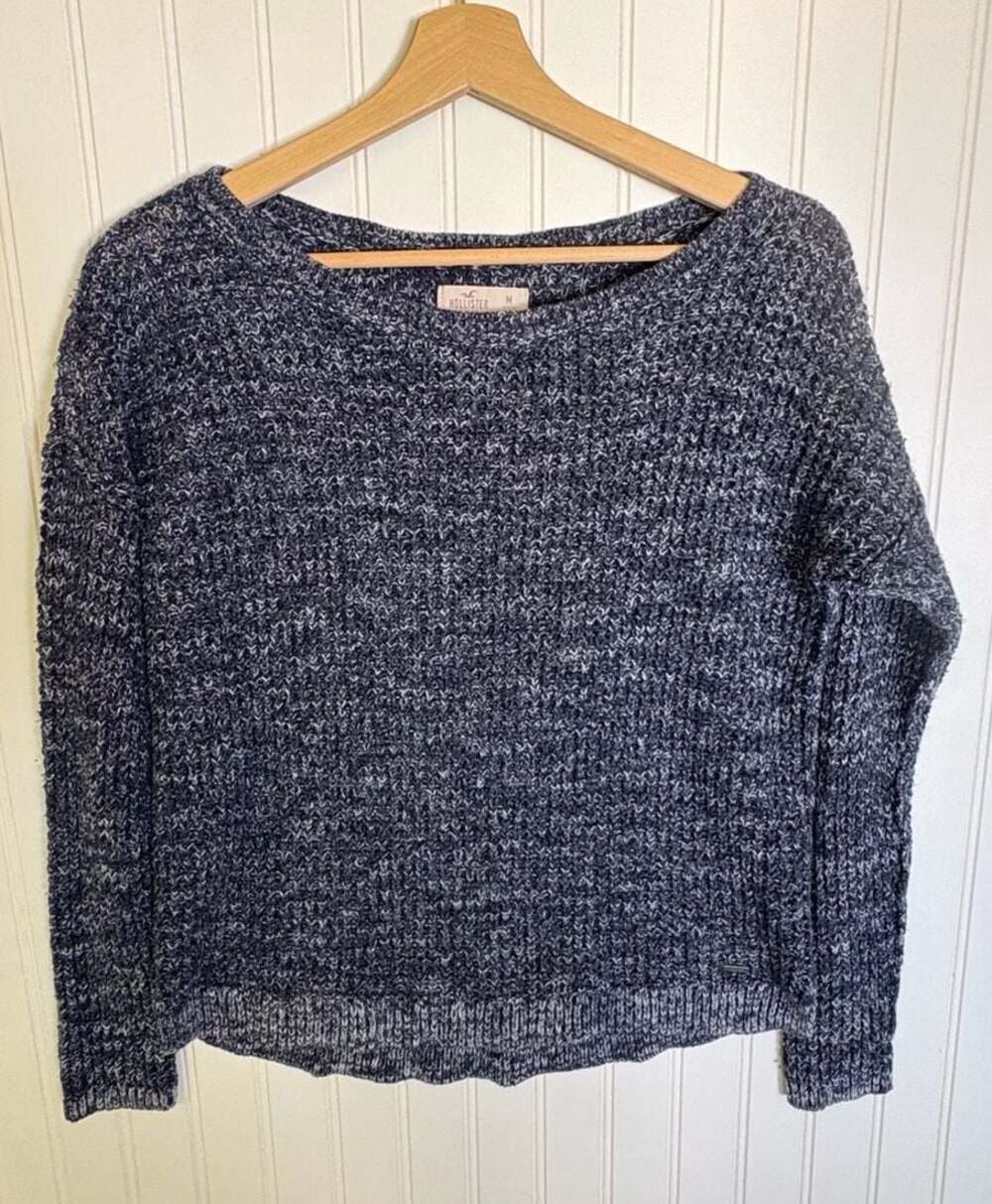 Hollister Women's Blue Marled Chunky Knit Crew Neck Sweater